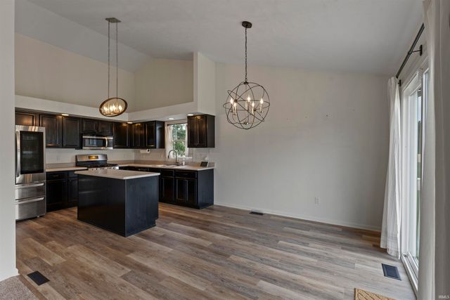 27675 Red Thistle Drive, Elkhart, IN 46514