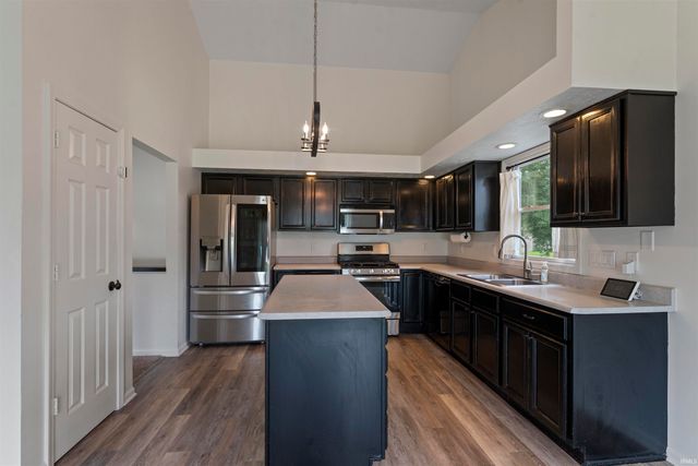 27675 Red Thistle Drive, Elkhart, IN 46514