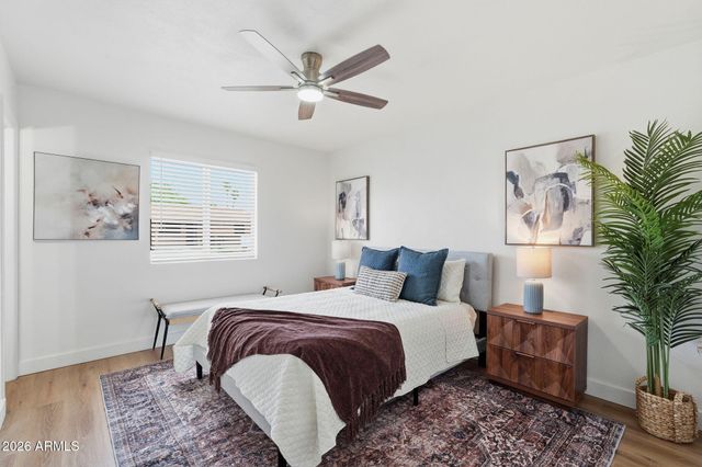 963 W HILLVIEW Street, Mesa, AZ 85201