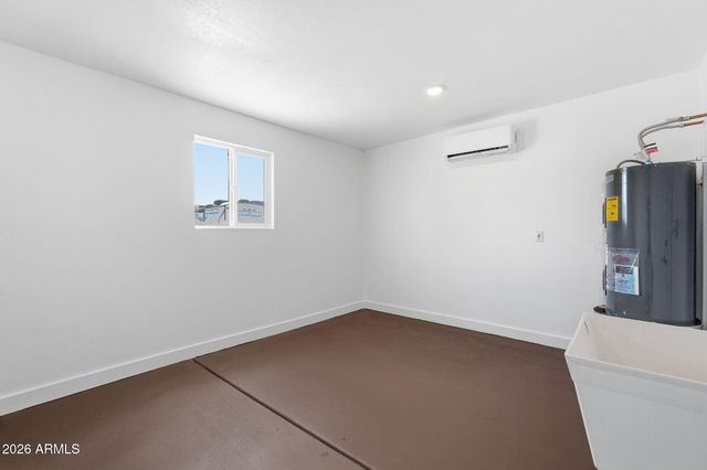 963 W HILLVIEW Street, Mesa, AZ 85201