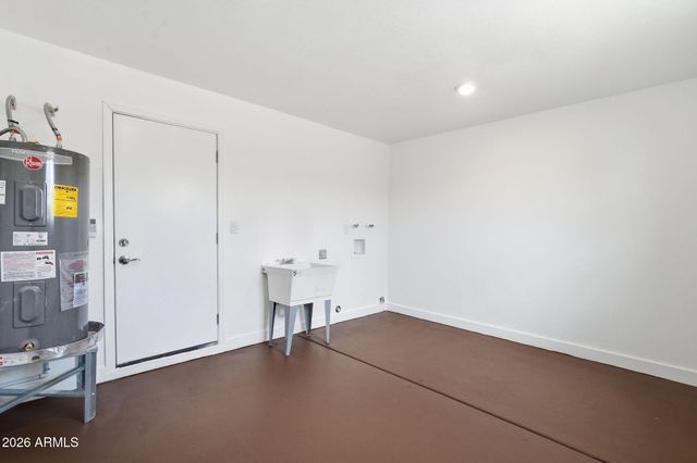 963 W HILLVIEW Street, Mesa, AZ 85201