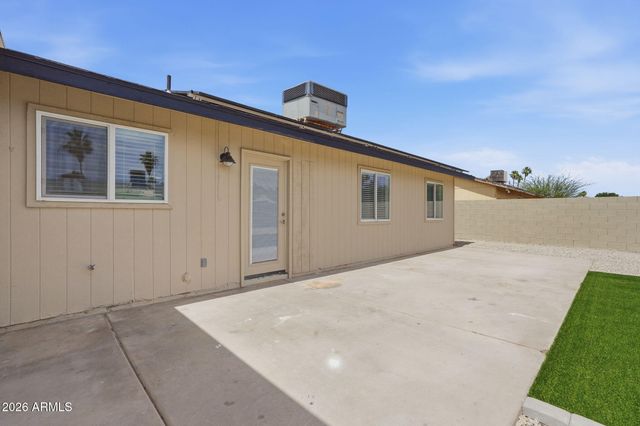 963 W HILLVIEW Street, Mesa, AZ 85201