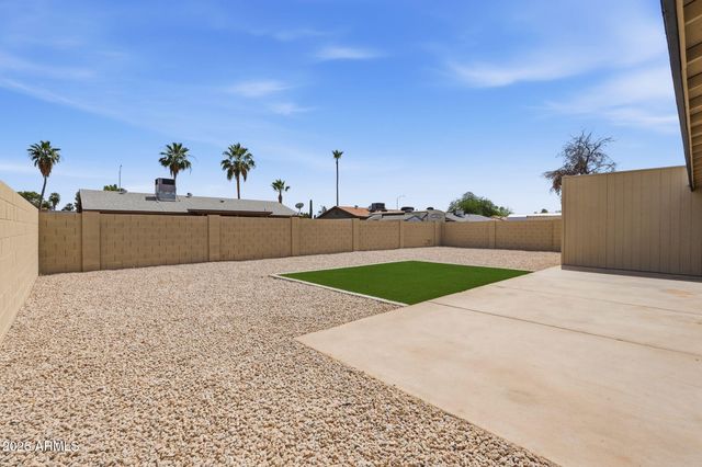 963 W HILLVIEW Street, Mesa, AZ 85201