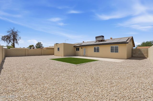 963 W HILLVIEW Street, Mesa, AZ 85201