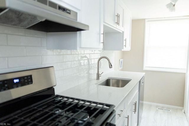 1203 Curie CT, Norfolk, VA 23513