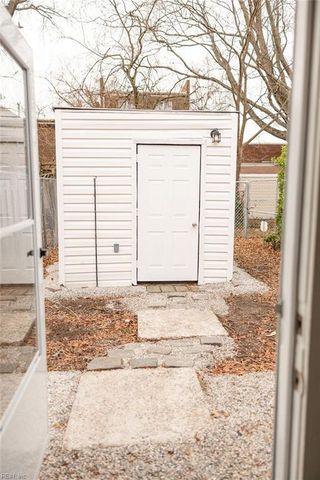 1203 Curie CT, Norfolk, VA 23513