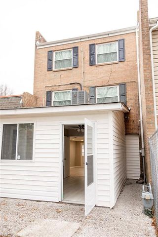 1203 Curie CT, Norfolk, VA 23513