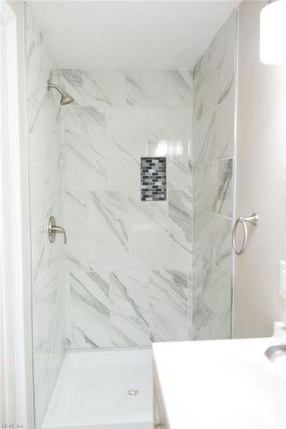 1203 Curie CT, Norfolk, VA 23513