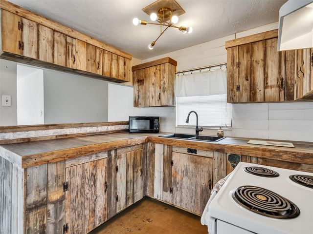 3315 Saint Anne Street, Liverpool, TX 77577