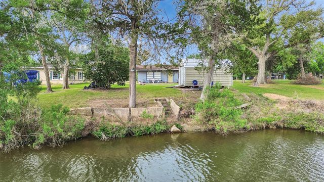 3315 Saint Anne Street, Liverpool, TX 77577