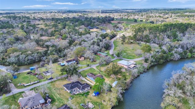 3315 Saint Anne Street, Liverpool, TX 77577