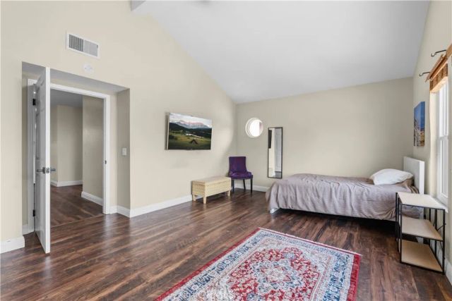 943 W 14th Street, Upland, CA 91786
