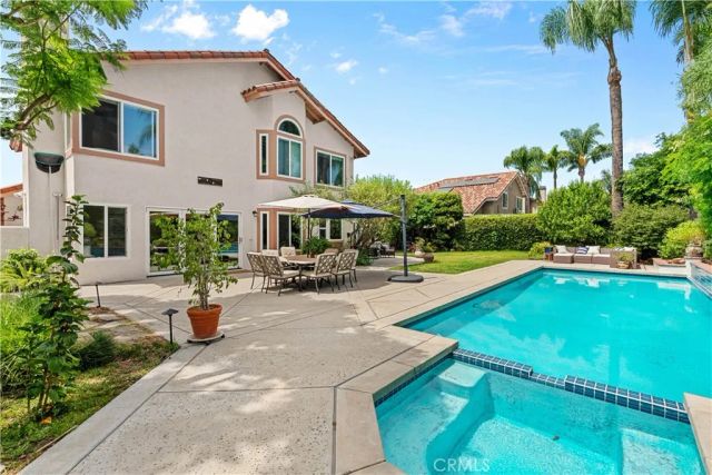 943 W 14th Street, Upland, CA 91786