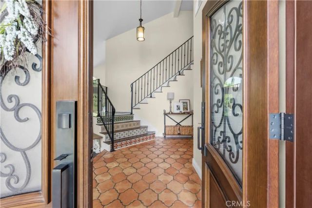 943 W 14th Street, Upland, CA 91786