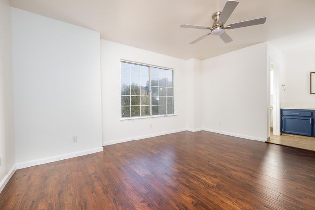 2321 N Michael Street, Visalia, CA 93292