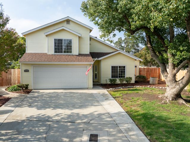 2321 N Michael Street, Visalia, CA 93292