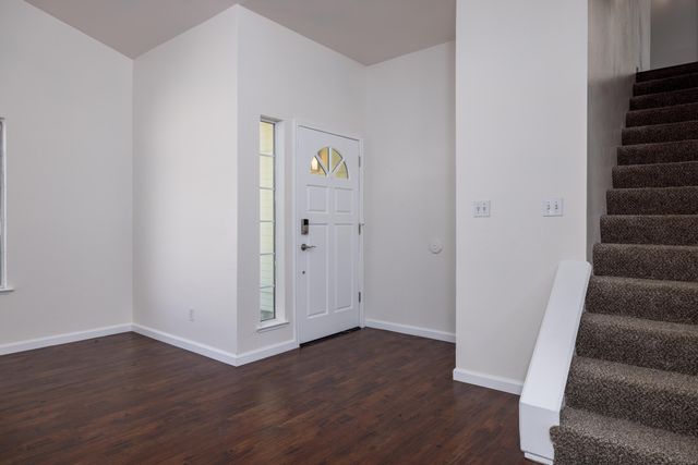 2321 N Michael Street, Visalia, CA 93292