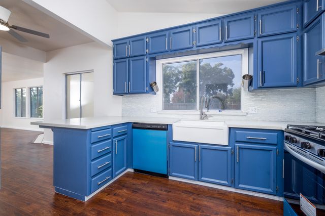 2321 N Michael Street, Visalia, CA 93292