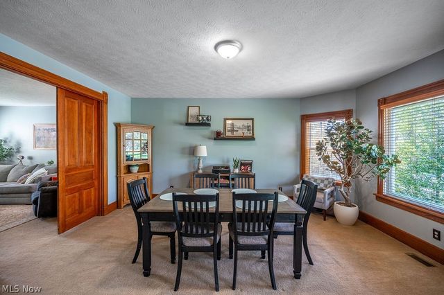 403 Columbia Avenue, Williamstown, WV 26187