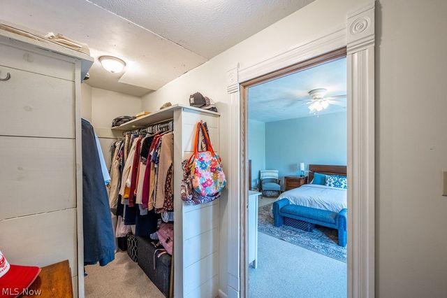 403 Columbia Avenue, Williamstown, WV 26187