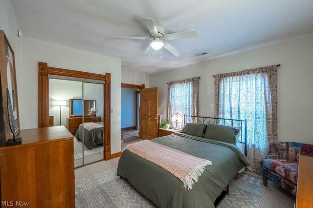 403 Columbia Avenue, Williamstown, WV 26187