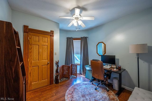 403 Columbia Avenue, Williamstown, WV 26187