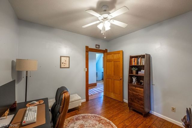 403 Columbia Avenue, Williamstown, WV 26187