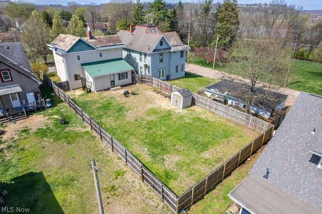 403 Columbia Avenue, Williamstown, WV 26187