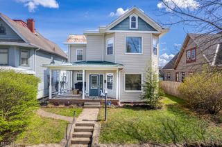 403 Columbia Avenue, Williamstown, WV 26187