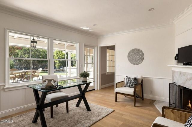 2185 N Roosevelt Avenue, Altadena, CA 91001