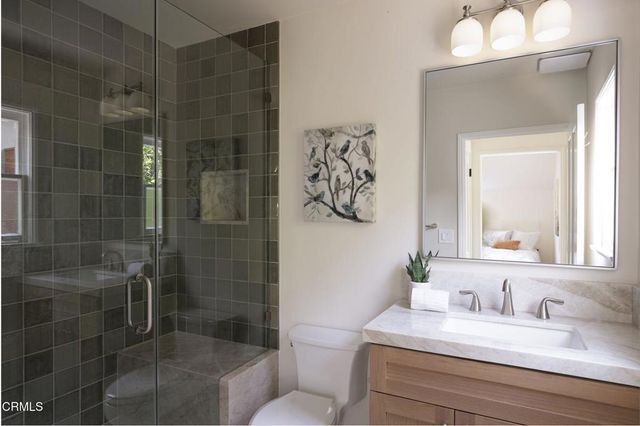 2185 N Roosevelt Avenue, Altadena, CA 91001