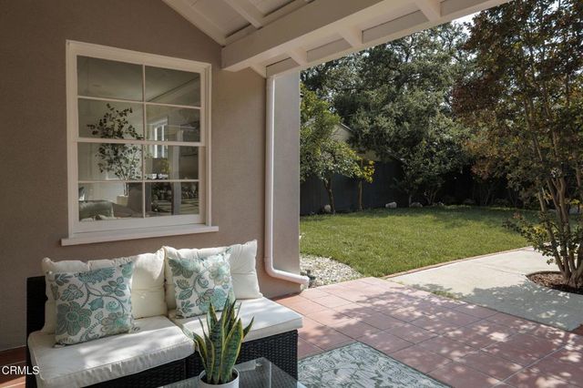 2185 N Roosevelt Avenue, Altadena, CA 91001