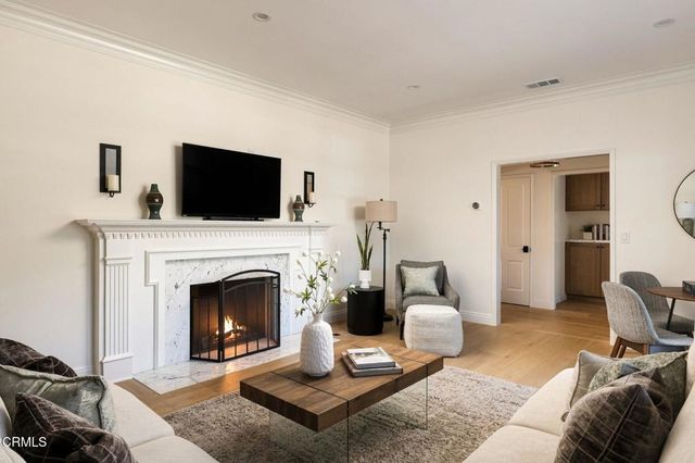 2185 N Roosevelt Avenue, Altadena, CA 91001