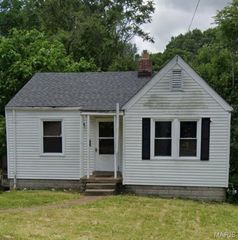 7042 Garesche, Jennings, MO 63136