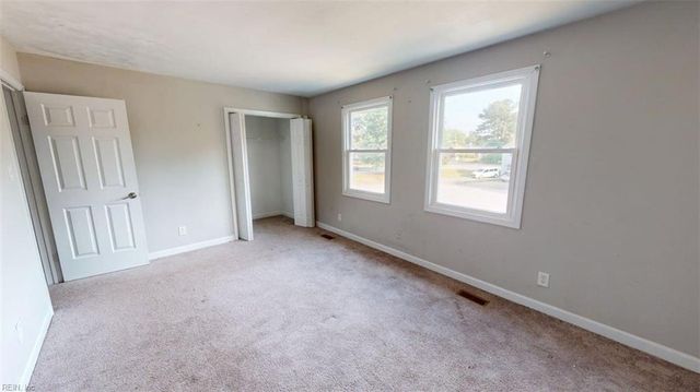 3208 Clover RD E, Chesapeake, VA 23321