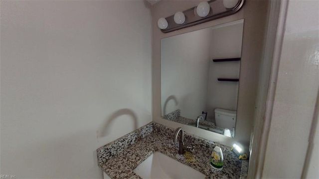 3208 Clover RD E, Chesapeake, VA 23321