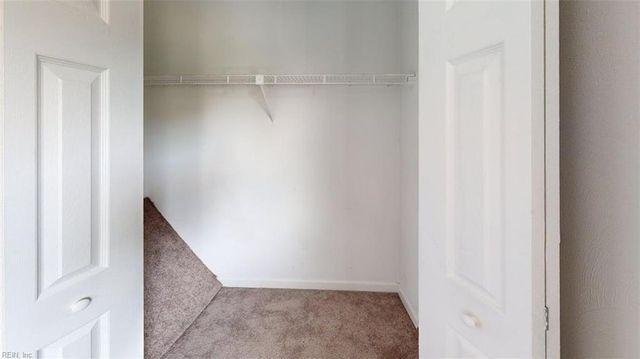 3208 Clover RD E, Chesapeake, VA 23321