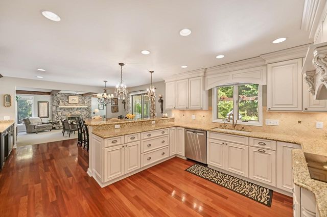 20740 Bartlett COURT, Brookfield, WI 53045
