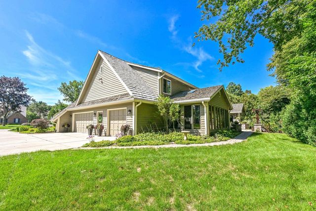 20740 Bartlett COURT, Brookfield, WI 53045
