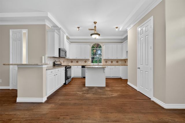 1015 Stanford Street, Houston, TX 77019