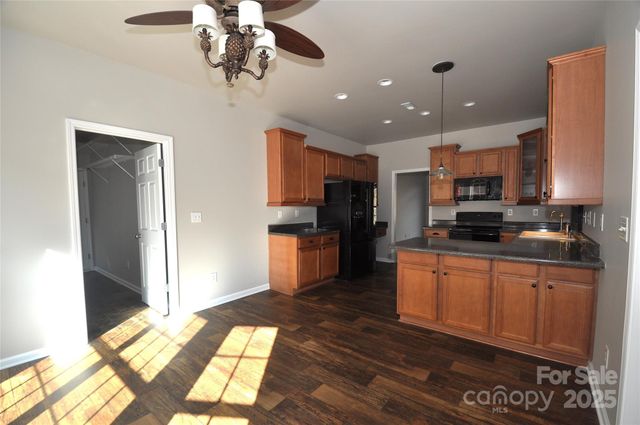 8187 Summit Ridge Drive, Catawba, NC 28609