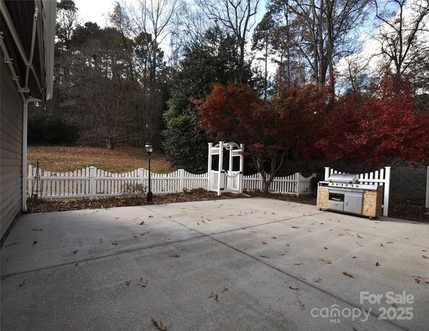 8187 Summit Ridge Drive, Catawba, NC 28609