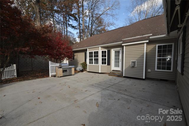 8187 Summit Ridge Drive, Catawba, NC 28609