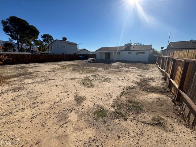 4804 East Washington Avenue, Las Vegas, NV 89110