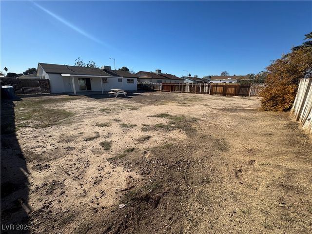 4804 East Washington Avenue, Las Vegas, NV 89110