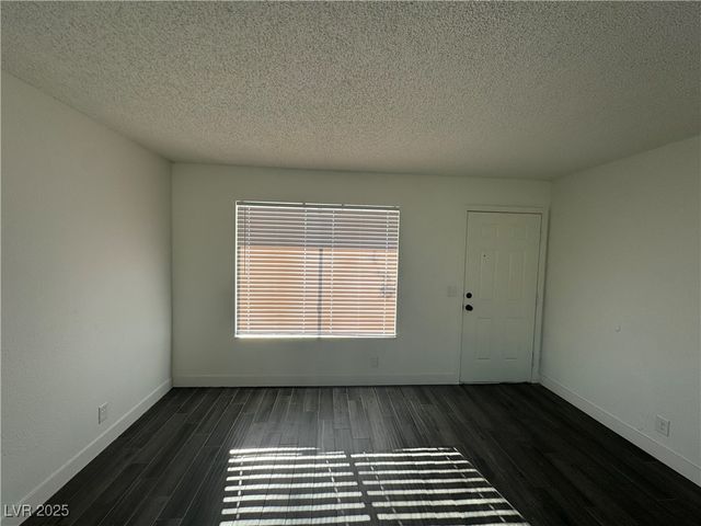 4804 East Washington Avenue, Las Vegas, NV 89110