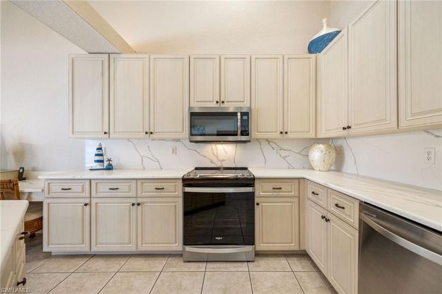 4920 SW 1st CT, Cape Coral, FL 33914