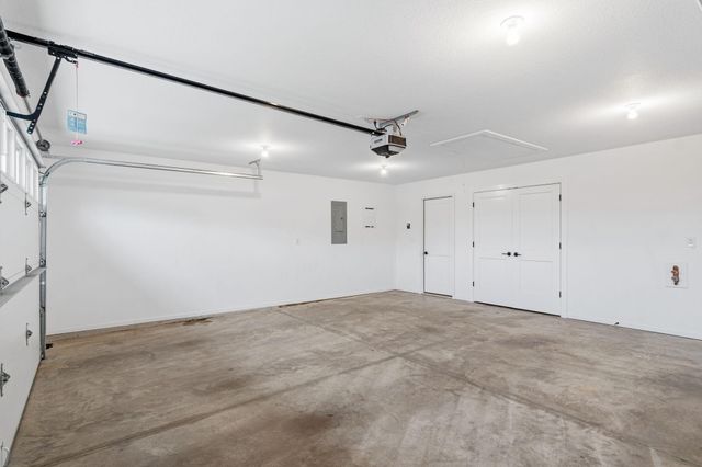 6020 W TAMARACK DR, Columbia, MO 65203