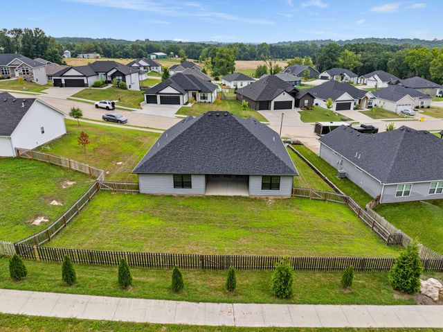 6020 W TAMARACK DR, Columbia, MO 65203