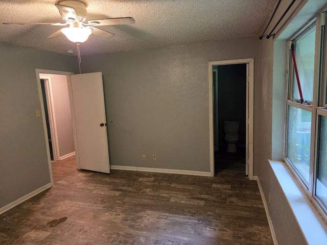 7515 E US Highway 80, Hawkins, TX 75765